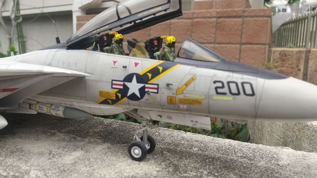 タミヤ グラマン F-14A トムキャット 1/48スケールモデル 完成品