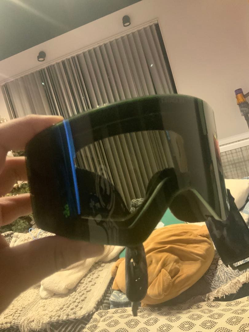 dragon r1 ゴーグル 686 ドラゴン