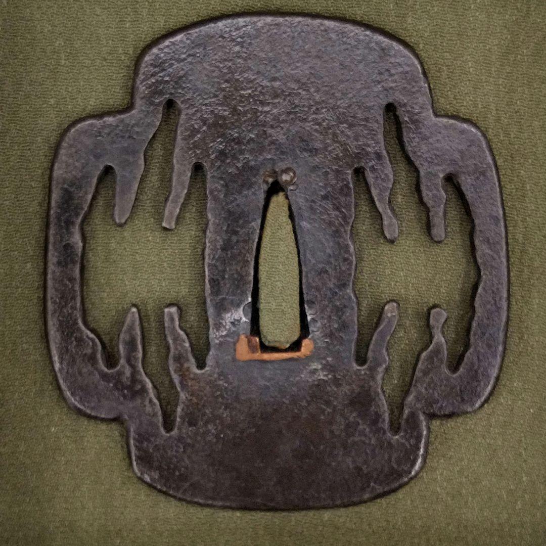 透かし鍔　柳生　尾張　氷柱　つらら　木瓜　透かし鐔　鍔　鐔　日本刀　アンティーク