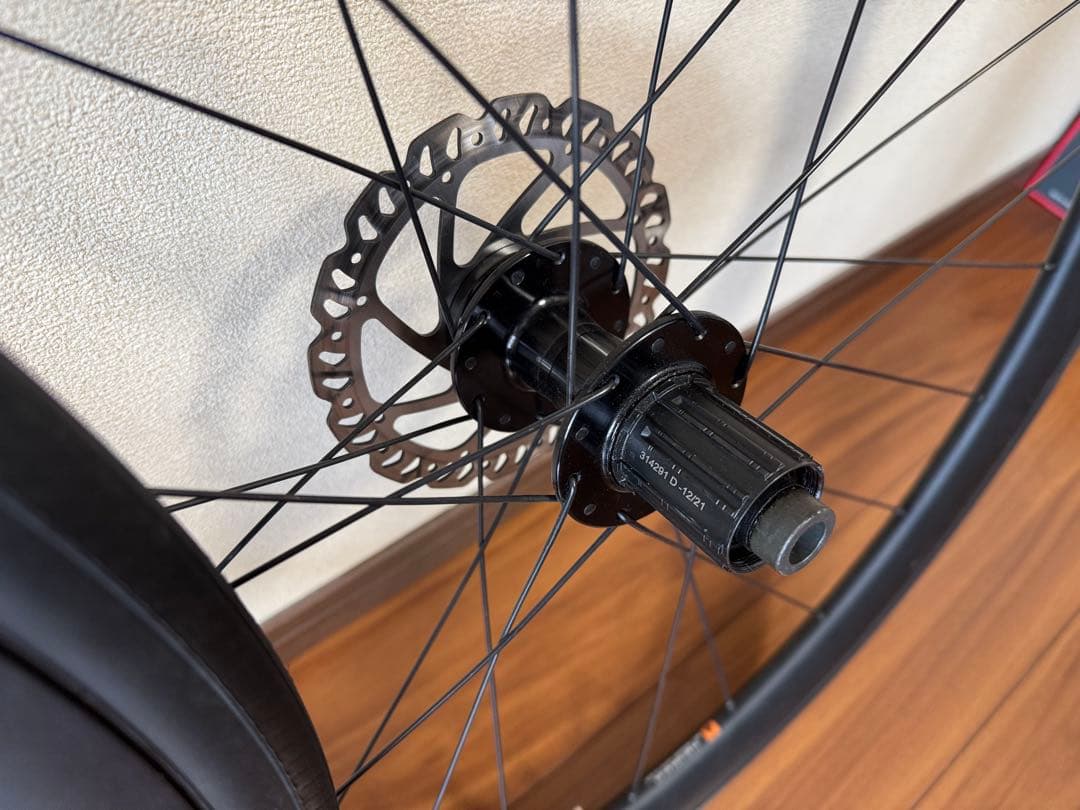 GIANT P-A2 ディスク チューブレスレディ ホイールセット シマノフリー