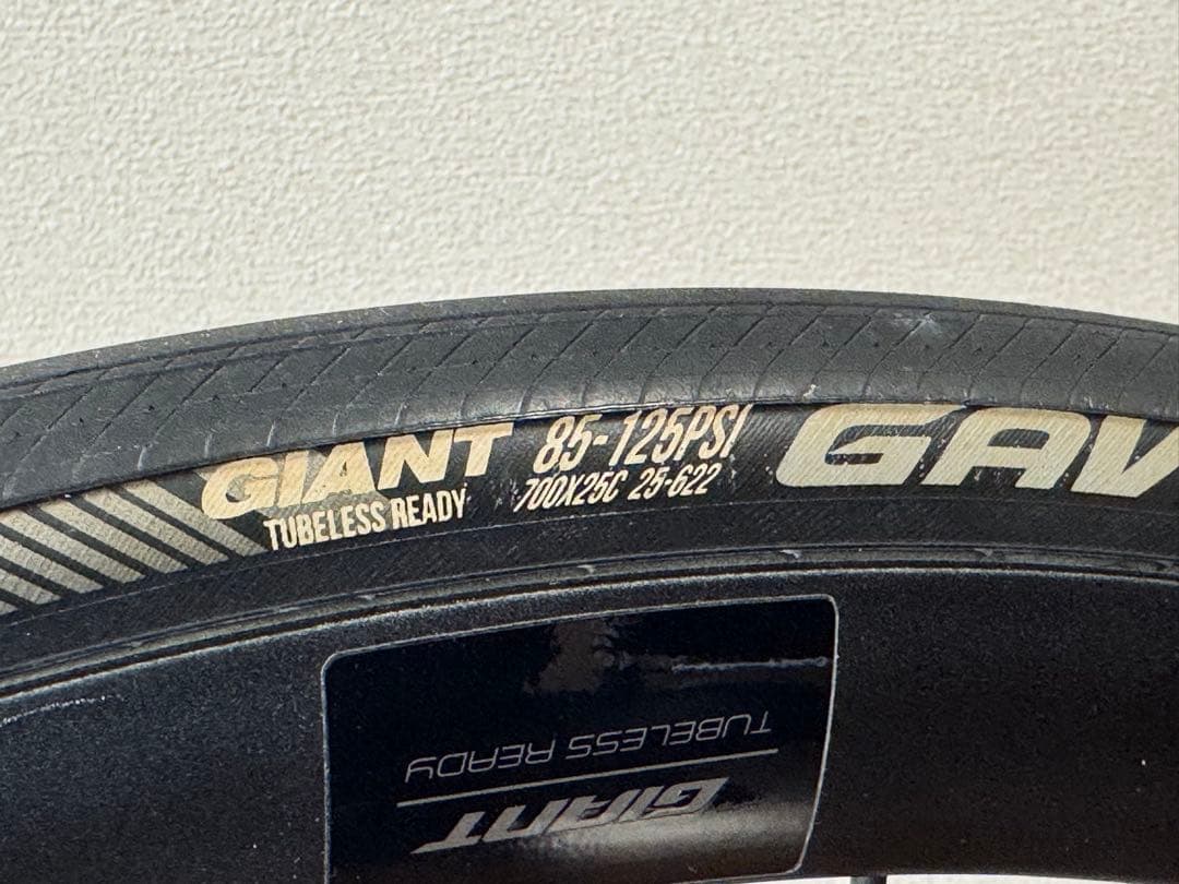 GIANT P-A2 ディスク チューブレスレディ ホイールセット シマノフリー