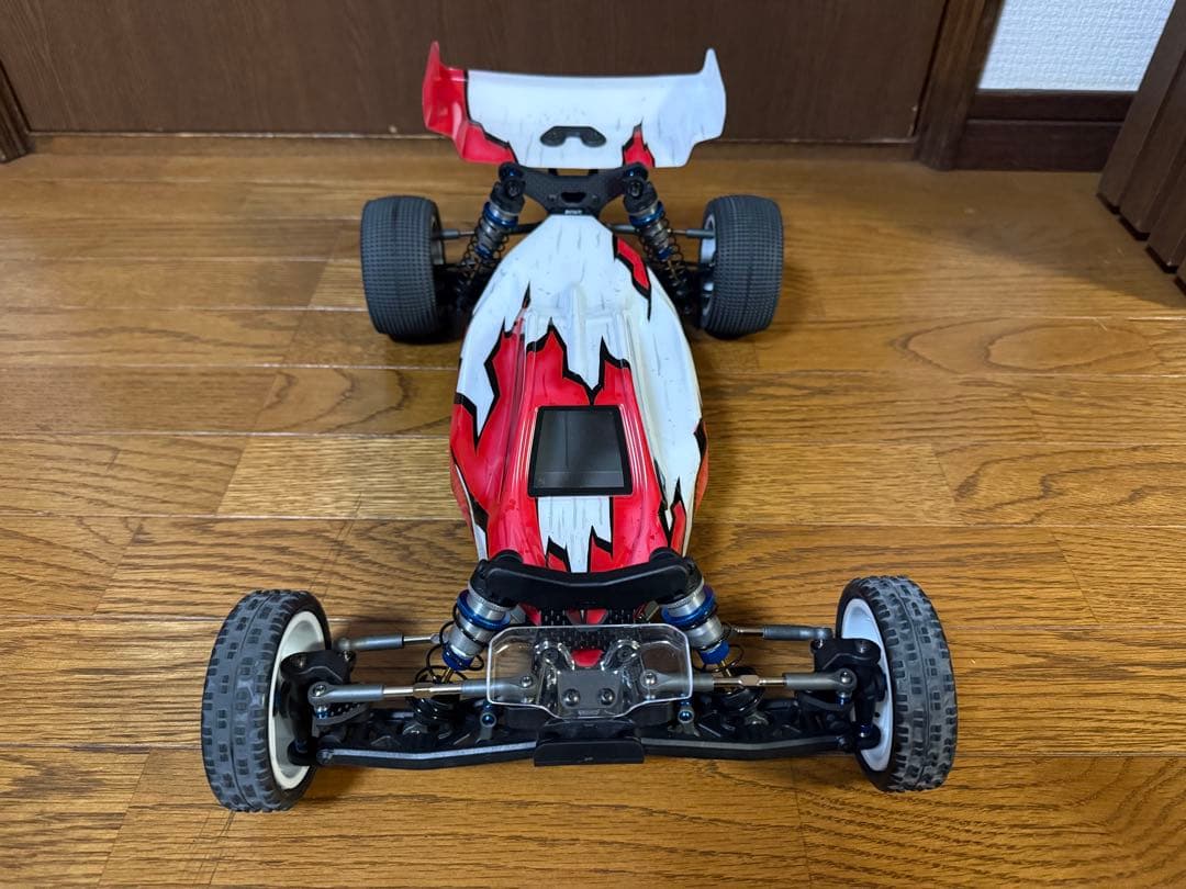 あきらASSOCIATED RC10 B7 TEAM KIT 未走行