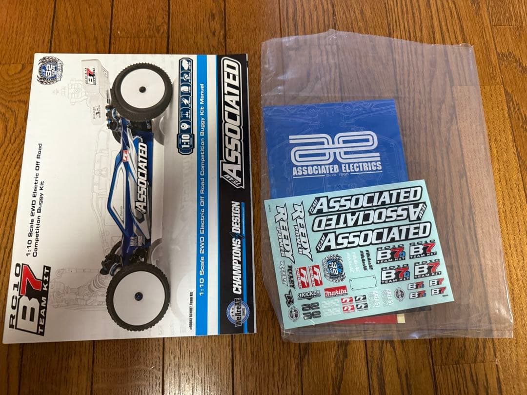 あきらASSOCIATED RC10 B7 TEAM KIT 未走行