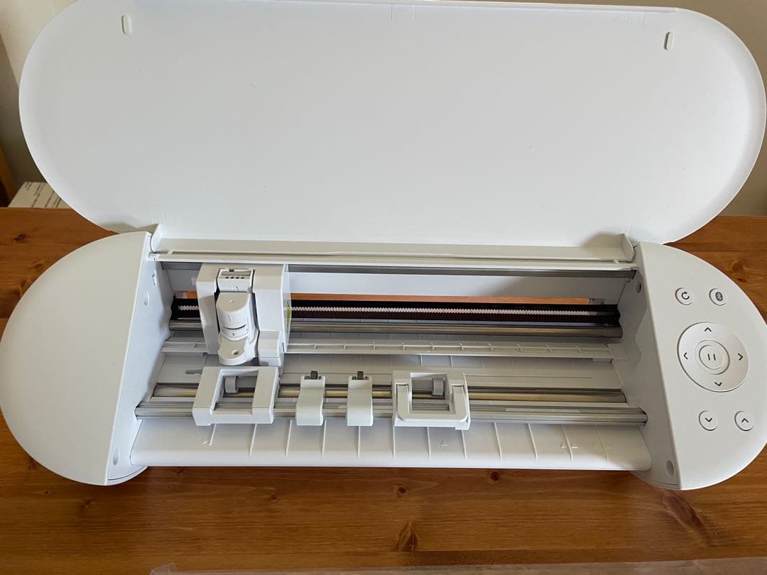 Silhouette Portrait 4 電子カッティングマシン