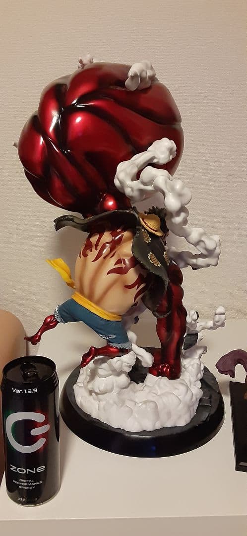 限定品　ワンピース　フィギュア　ルフィ