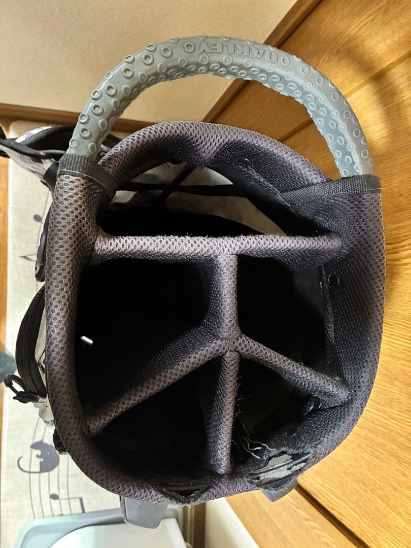 OAKLEY キャディバッグ グラフィックデザイン　ヘッドカバー付き