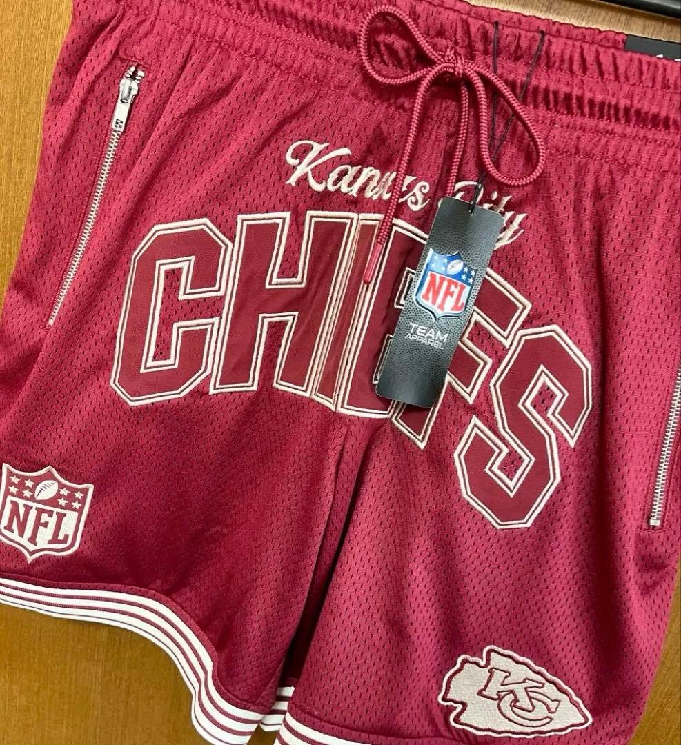 ★新品★NFL Chiefs フットボール　カンザスシティ　ハーフパンツ　輸入