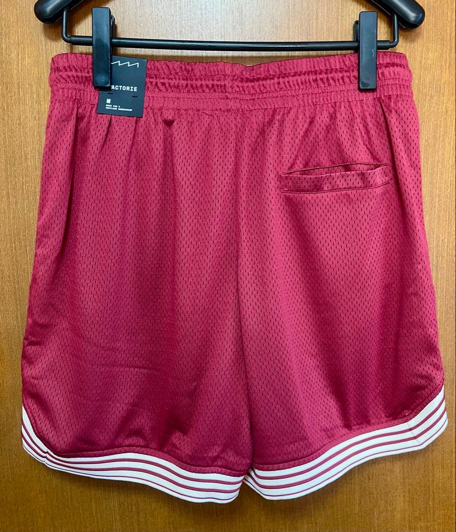 ★新品★NFL Chiefs フットボール　カンザスシティ　ハーフパンツ　輸入