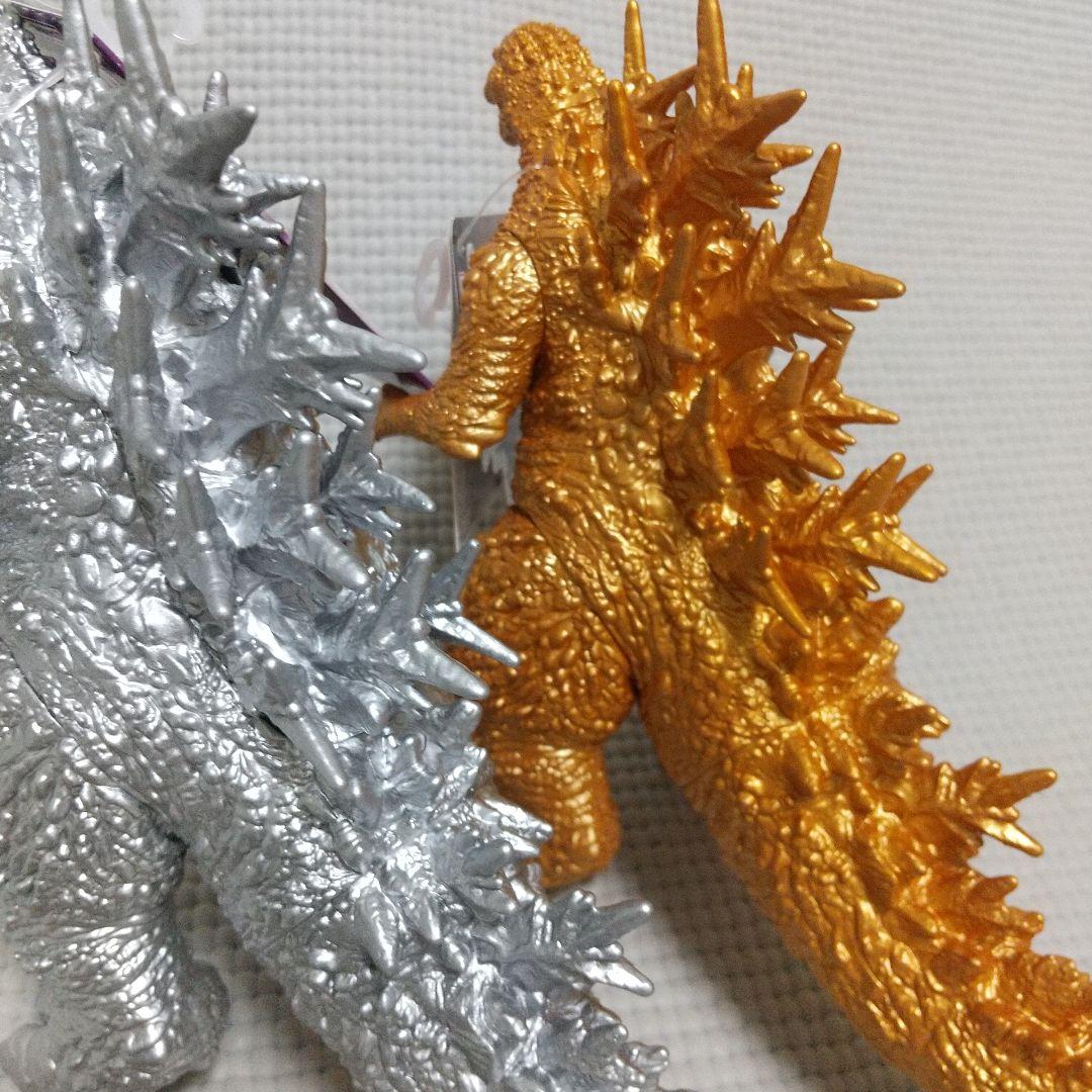 豪華！限定ゴジラ-1.0〈ゴールド・シルバー・富士山〉ソフビ