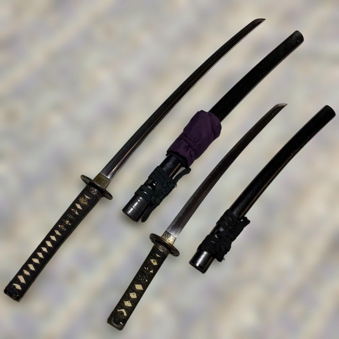 居合大刀(刀袋付)と脇差模造刀