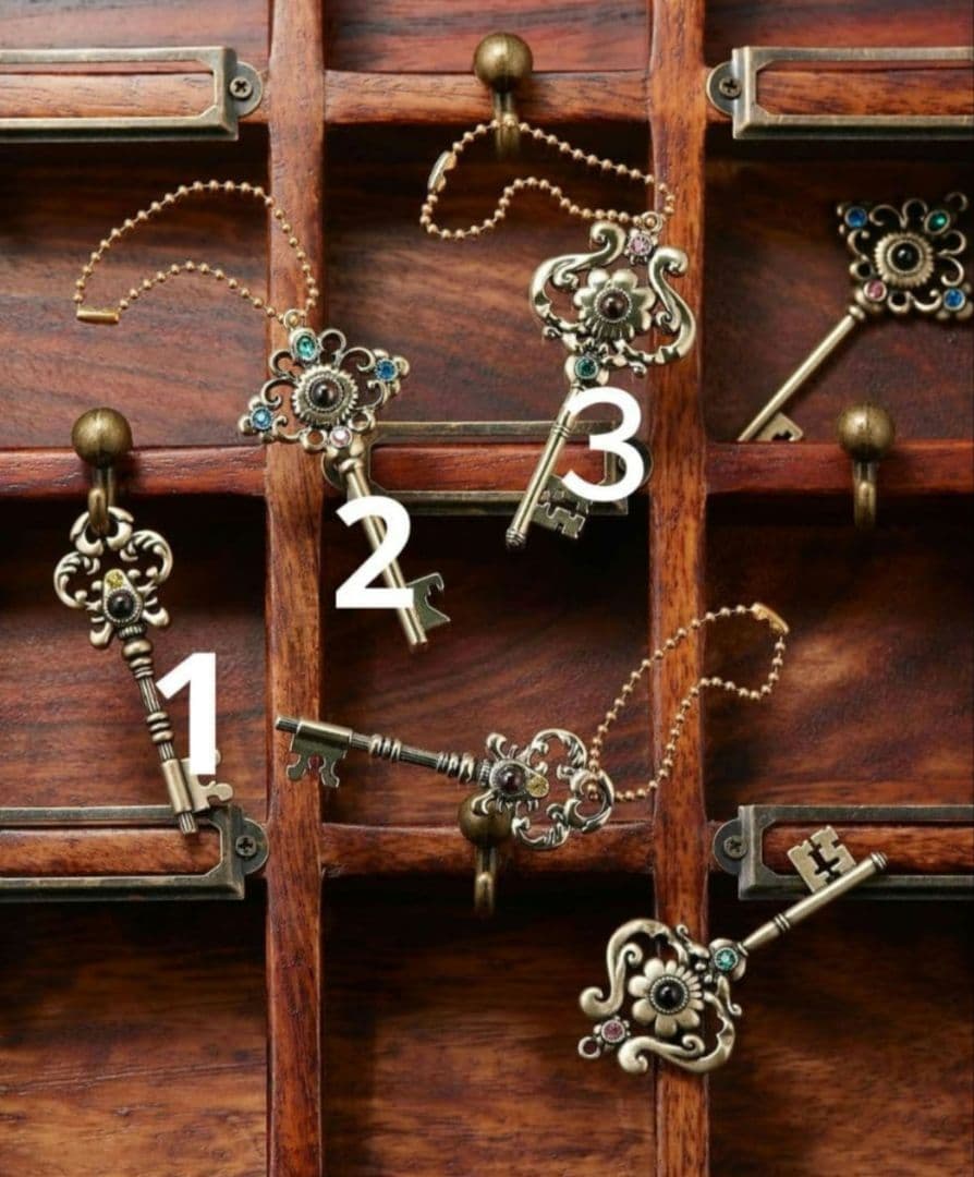 青山デカーボ　お城缶　エンブレム缶　新品未開封