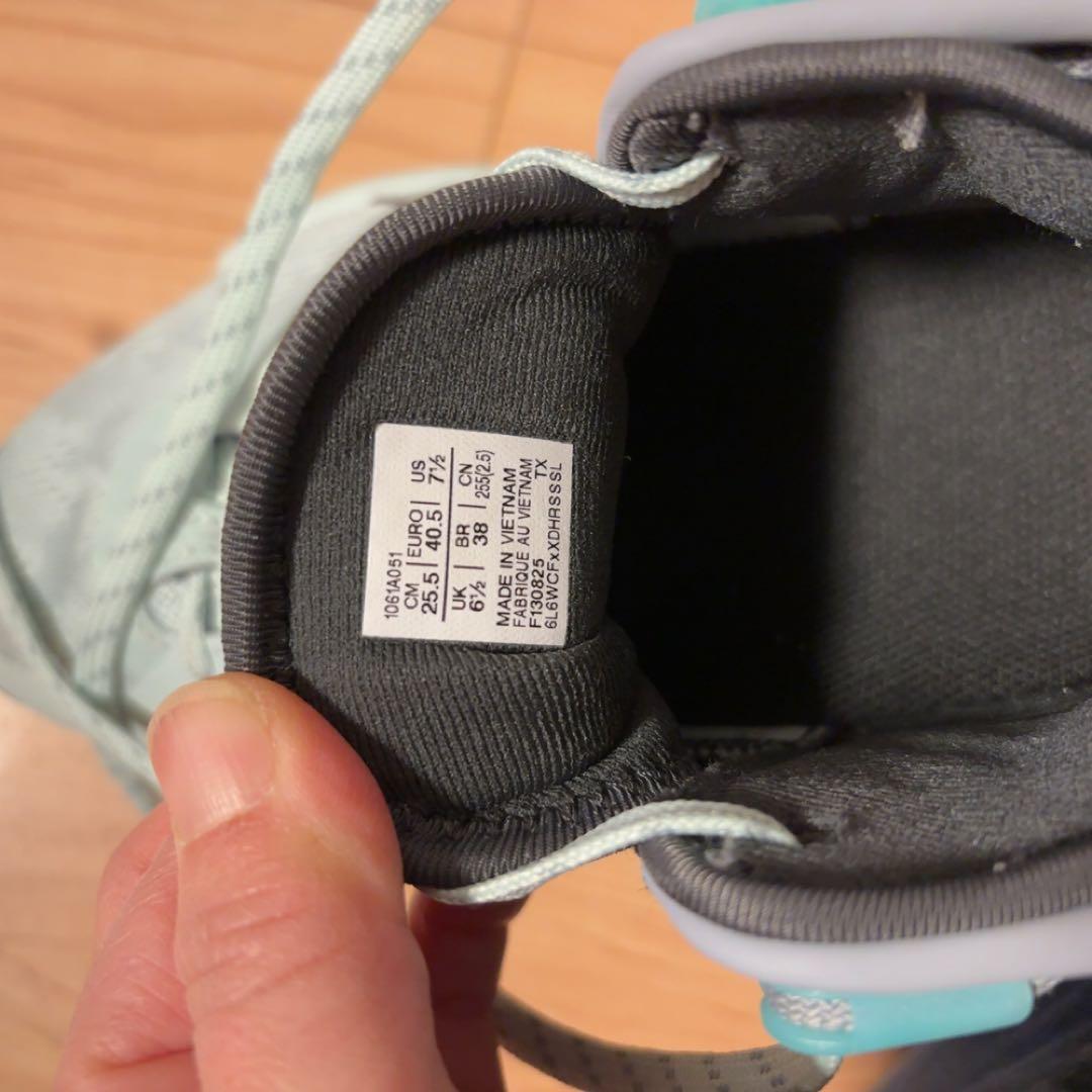 【最終値下げ！】25.5cm 超美品！NOVA SURGE LOW2