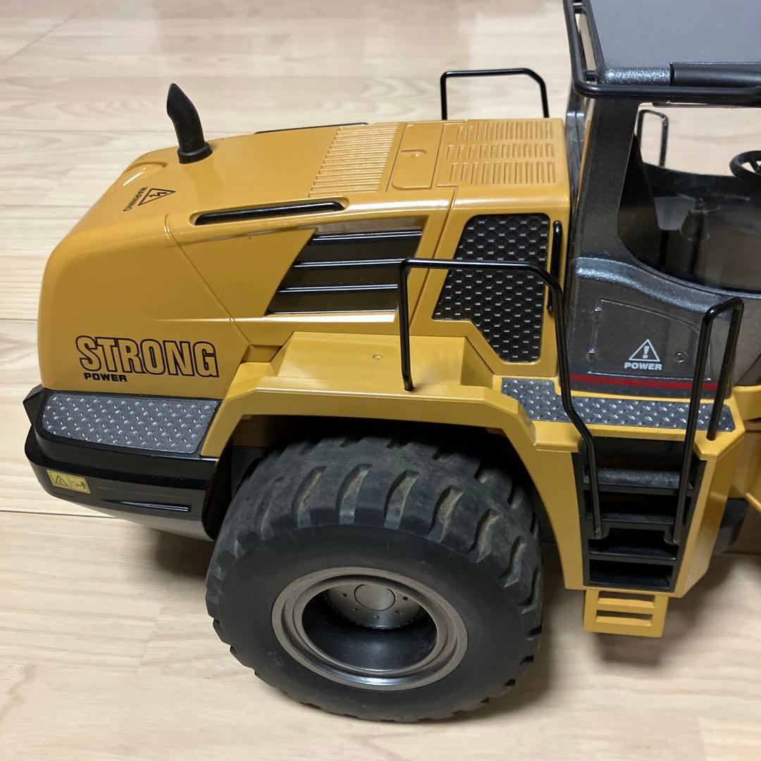 ラジコン　huina Toys 1583 1/14 ホイールローダー