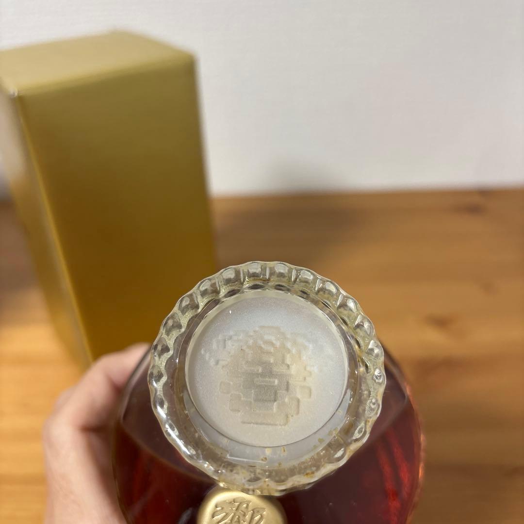 サントリーウイスキー響　裏ゴールドラベル　旧ボトル　箱付き　未開封❶