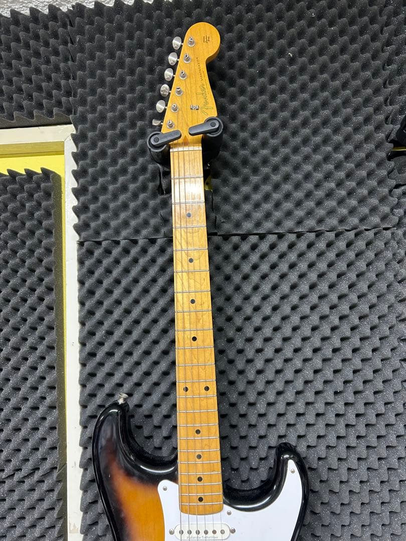 バ*ん様 フェンダージャパン　ダイナ楽器製造