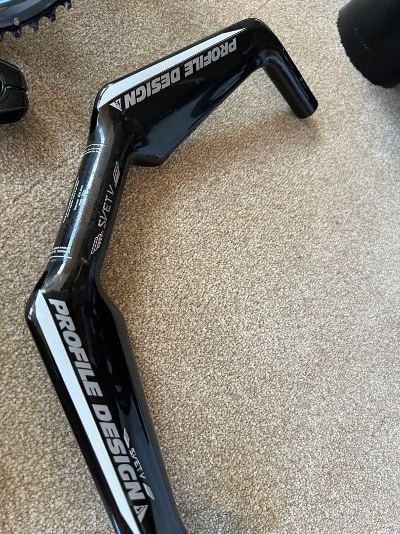 ラ*ン様 DURA-ACEクランクセットとPROFILE DESIGNエアロバー