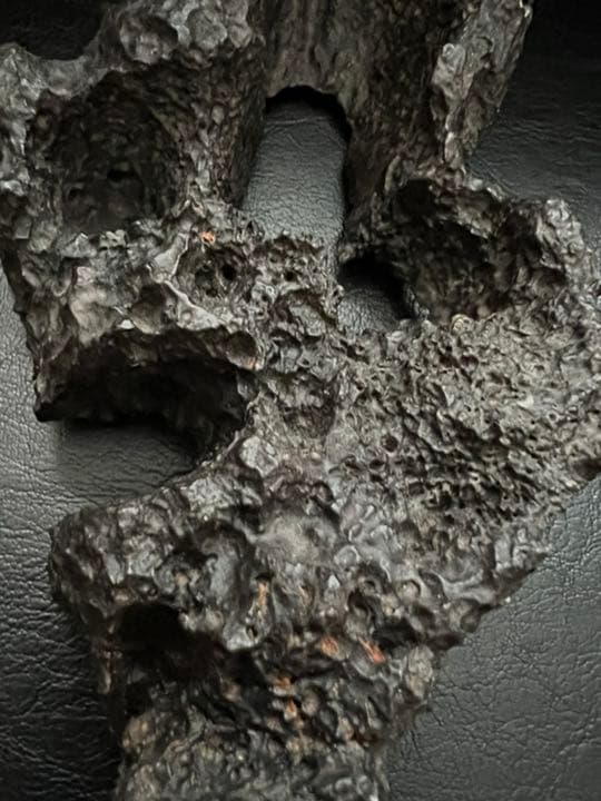 中国 天然太湖石 紅木