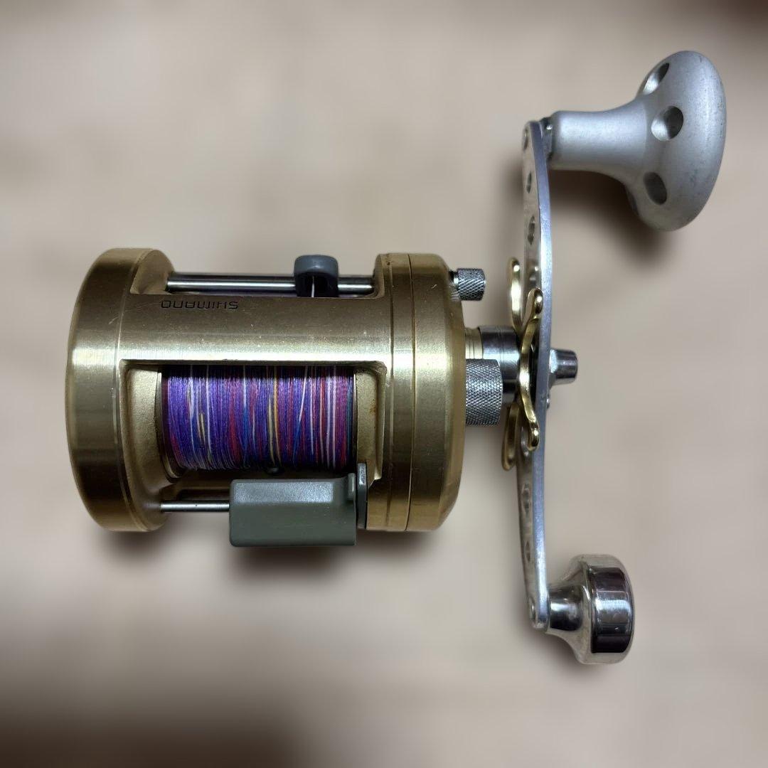 シマノ カルカッタ 小舟1000（パワーハンドル）