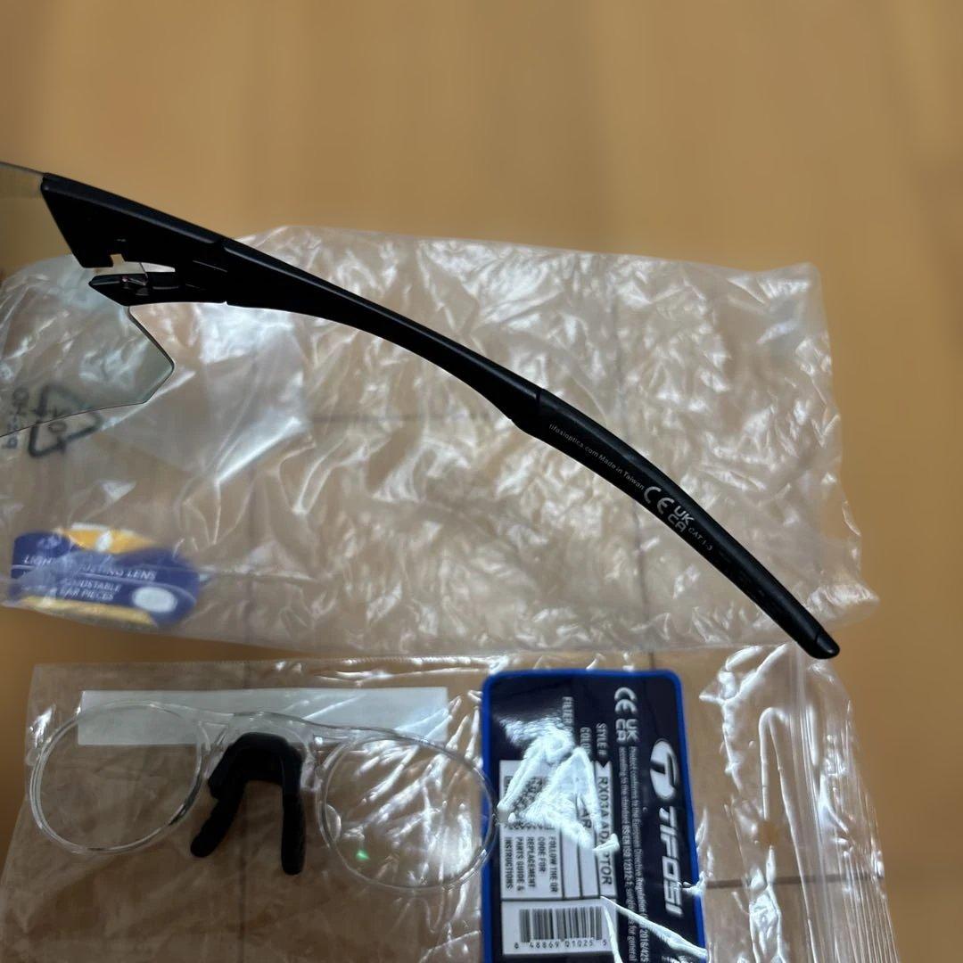 TIFOSI Optics サングラス インナーレンズ付き