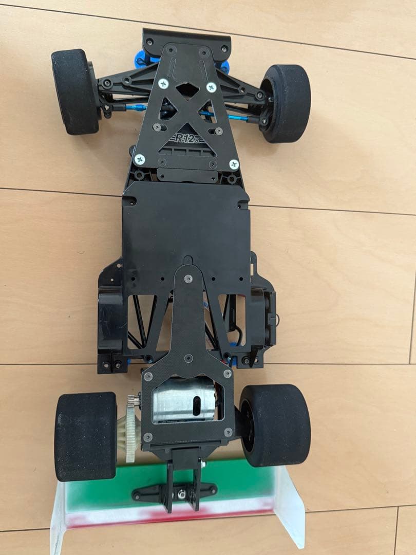 タミヤCカー　Mercedes Benz C11 (ボディーカストロール塗装)