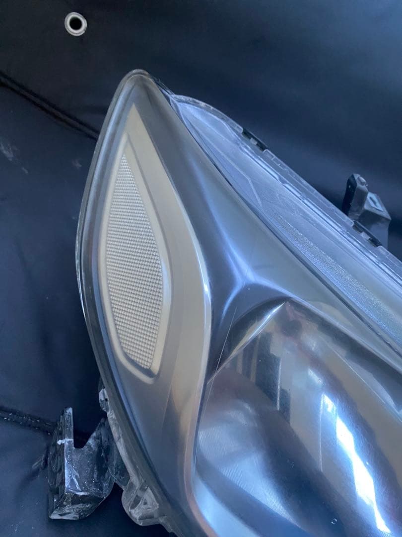 ホンダ フィット GK3 2013〜2017年 前期型　ハロゲン ヘッドライト