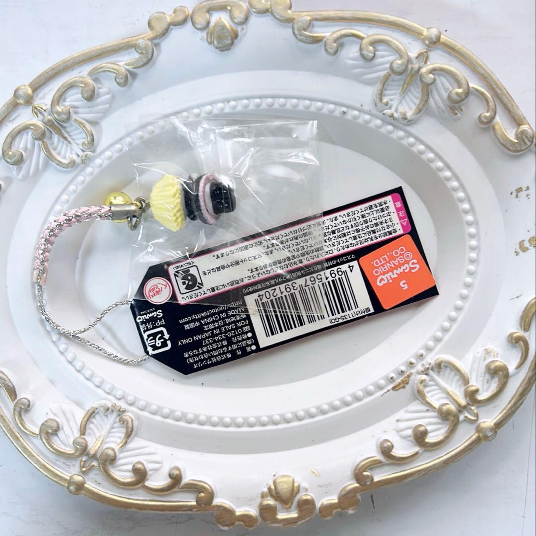 ご当地キティ　原宿限定 キディランドバージョン 根付ゴスロリ