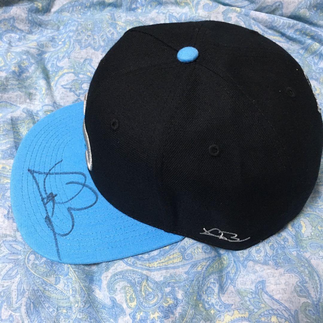 BAUER OUTAGE　トレバーバウアー　直筆サイン入りキャップ