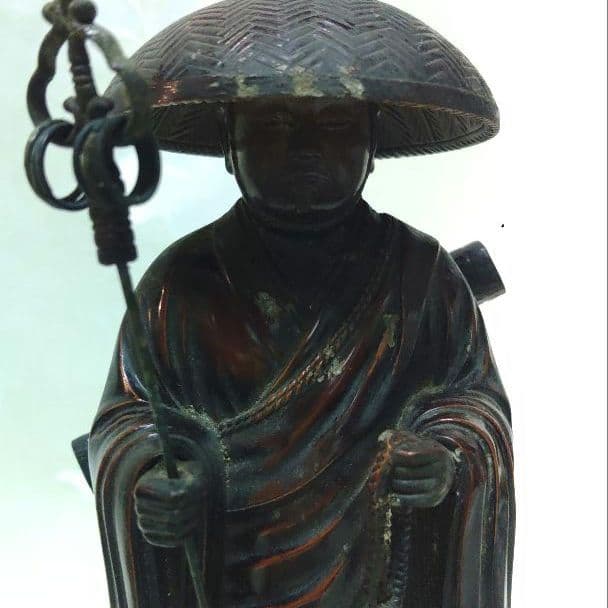 仏像　弘法大師　牧田秀雲　置物　金属工芸　ア31