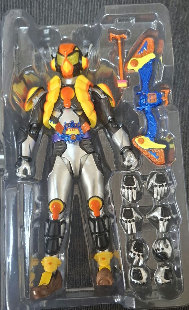 仮面ライダーガヴ　フィギュアーツ　3体セット