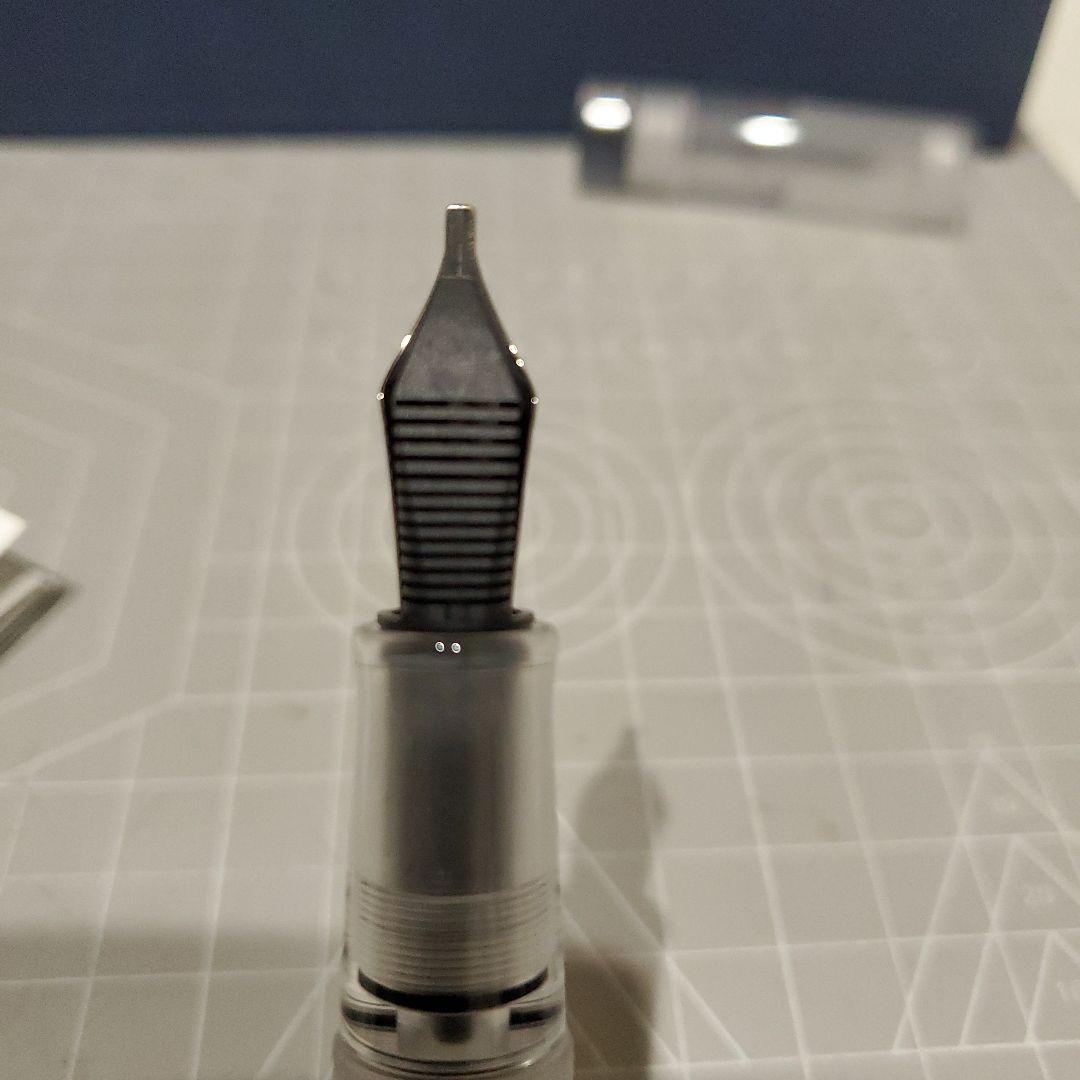 OPUS 88 DEMO アイドロッパー Stub 1.5mm 万年筆 クリア