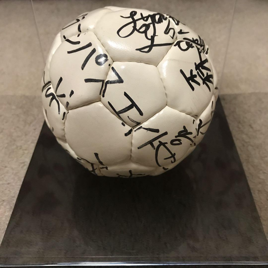 名古屋グランパス　1993年初代ベンチ入りメンバー直筆サインボール