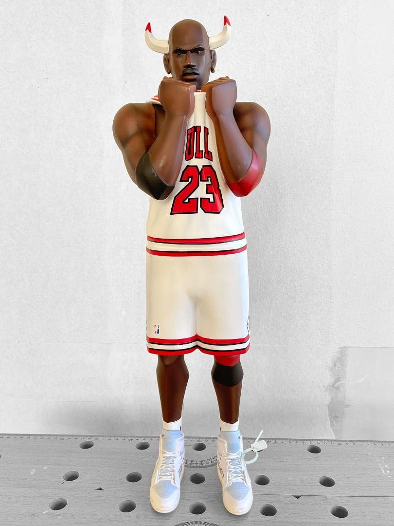 XL Three King Jordan 23 ホワイトバージョン 50cm