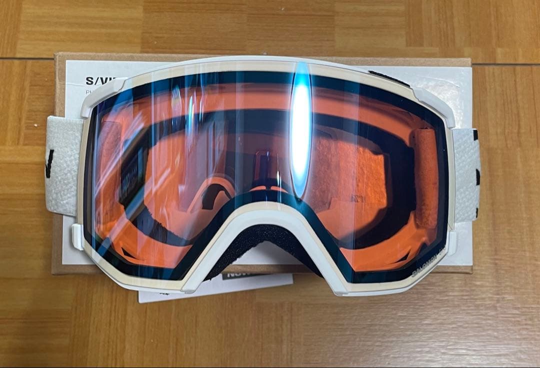 新品SALOMON S/VIEW WHITE調光レンズ 全天候フォトクロ27%引