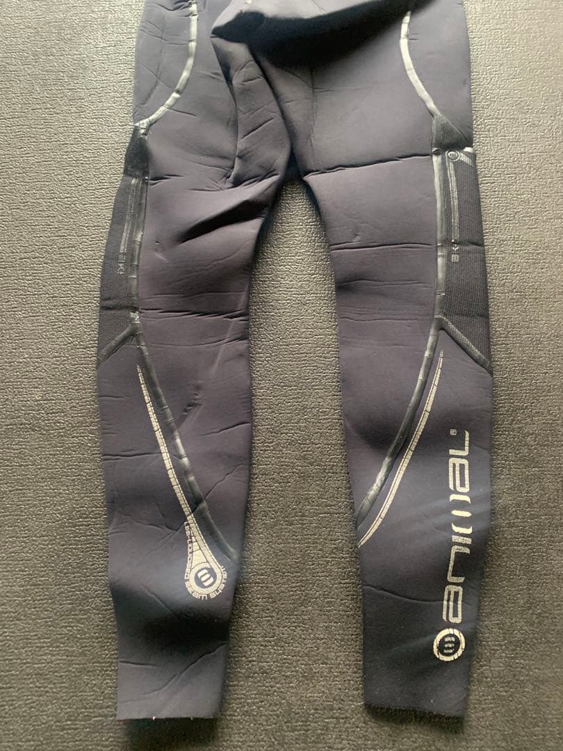 Animal￼ウェットスーツ　サイズM 2mm