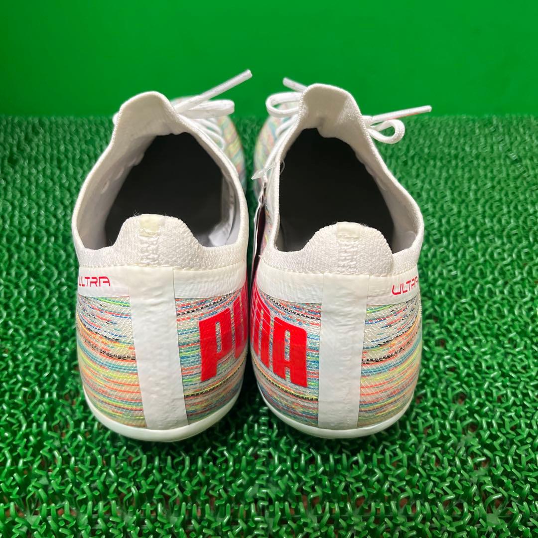 プーマ サッカースパイク プーマ ウルトラ 1.2 HG(ホワイト×レッド)