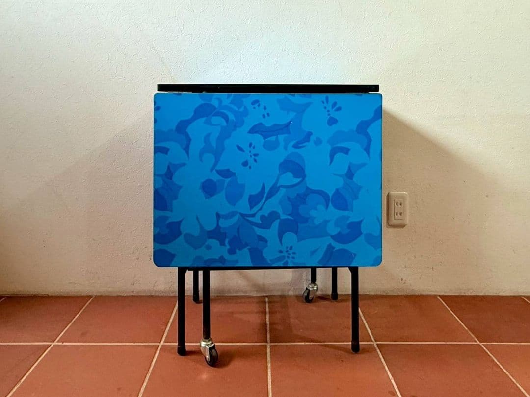 1091 ビンテージ　古い鉄脚のバタフライテーブル　当時物　レトロポップ　デスク