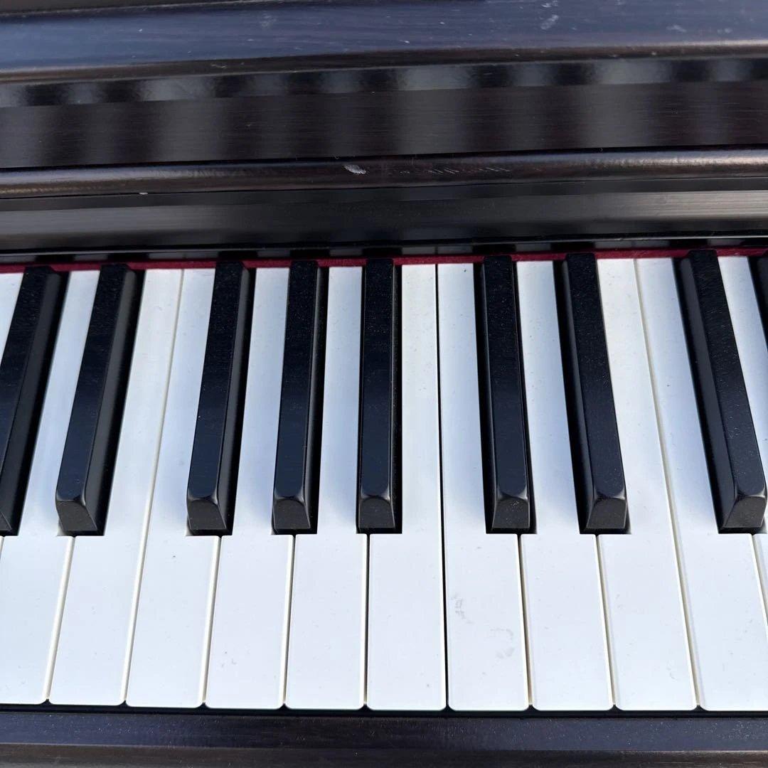 Yamaha 電子ピアノ 黒　椅子付き　美品　2018年式　引取か着払い