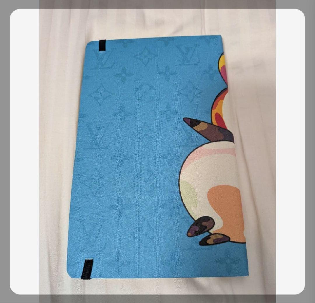 LOUIS VUITTON の村上隆コラボ　LV × TM ノートブックMM