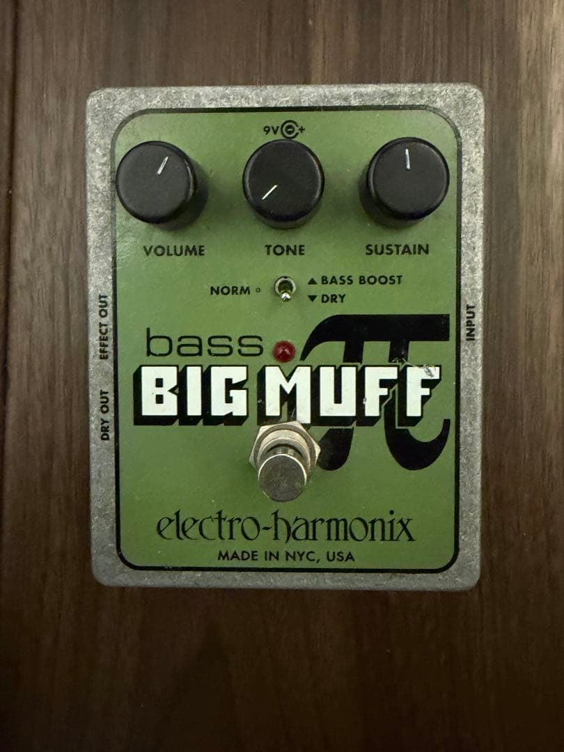 Bass Big Muff Pi ベース　ディストーション