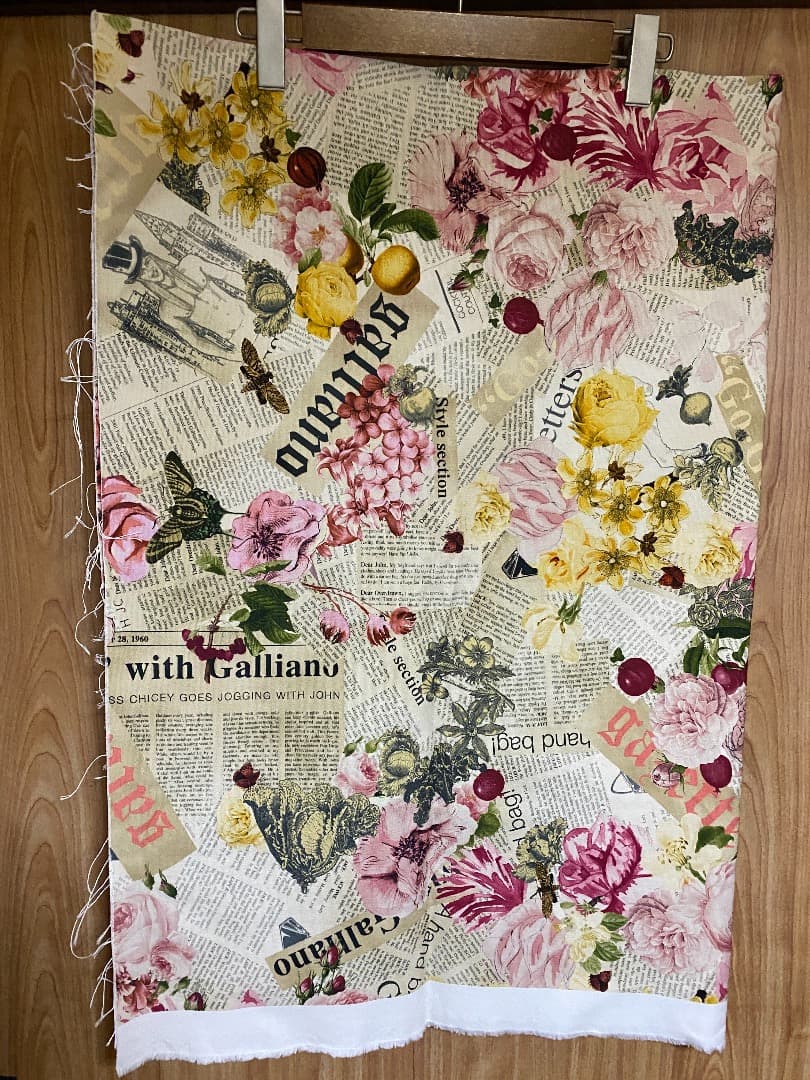 JOHN GALLIANO　生地　やや厚手　ジョンガリアーノ