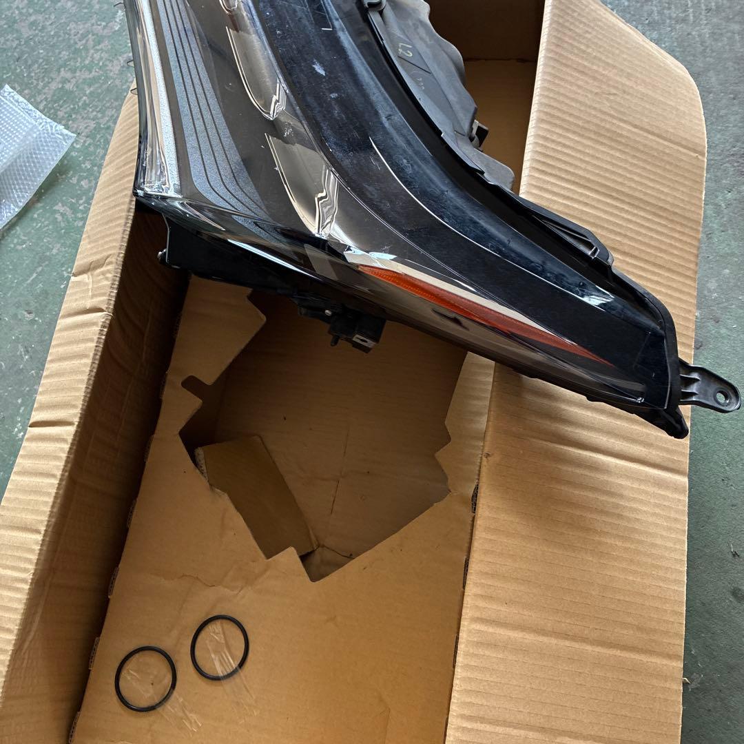 レクサス　RX450ｈ　左ヘッドランプユニット　LED