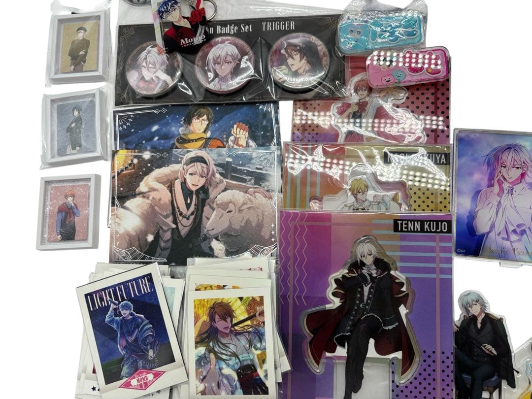 アイドリッシュセブン グッズ バッジ ぬいぐるみ・アクスタ カード まとめ 大量