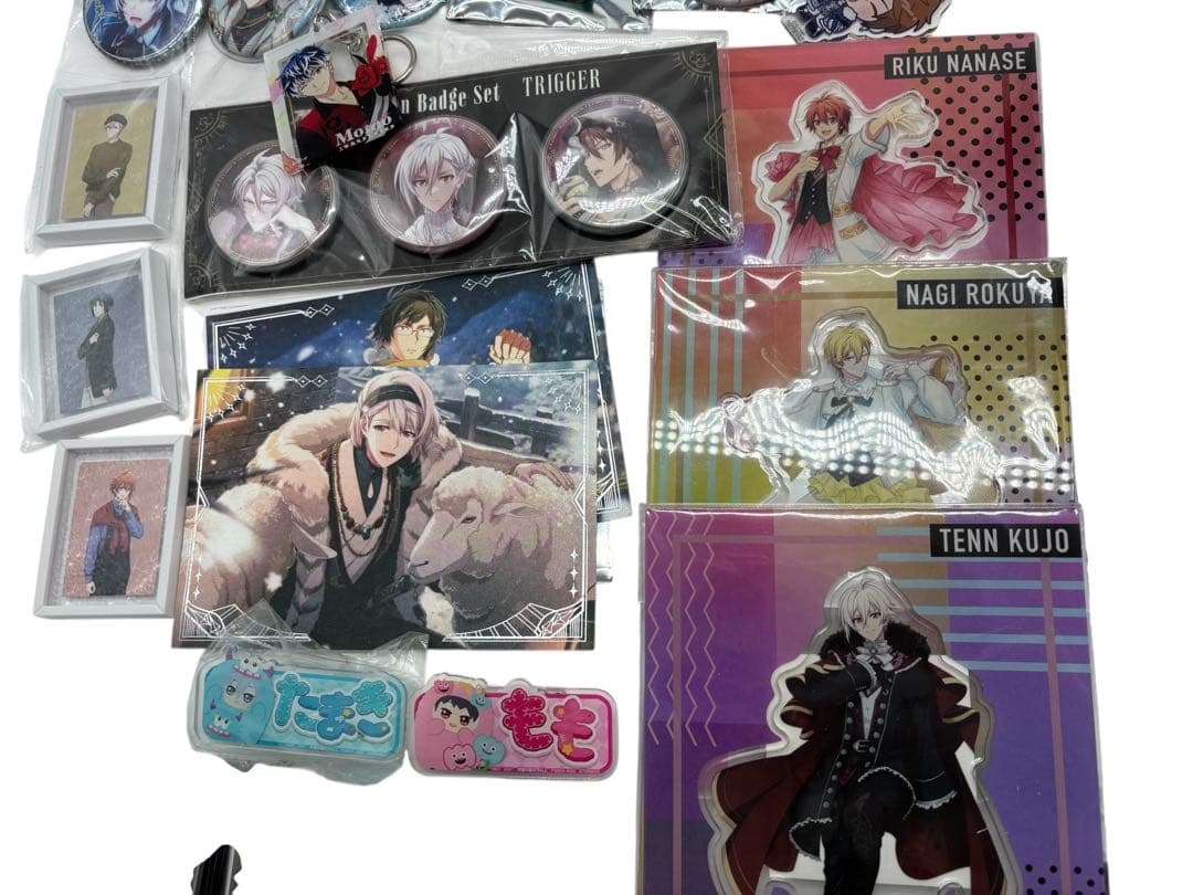 アイドリッシュセブン グッズ バッジ ぬいぐるみ・アクスタ カード まとめ 大量