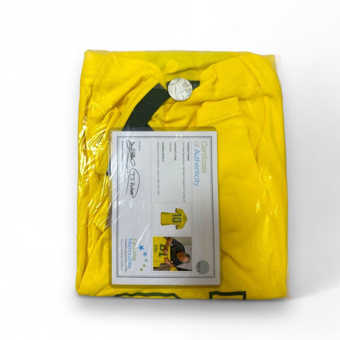 【証明書付】直筆サイン入りZico ジーコ 1982年ブラジルレトロシャツ