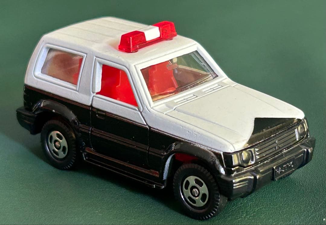 トミカ パジェロ 2台セット