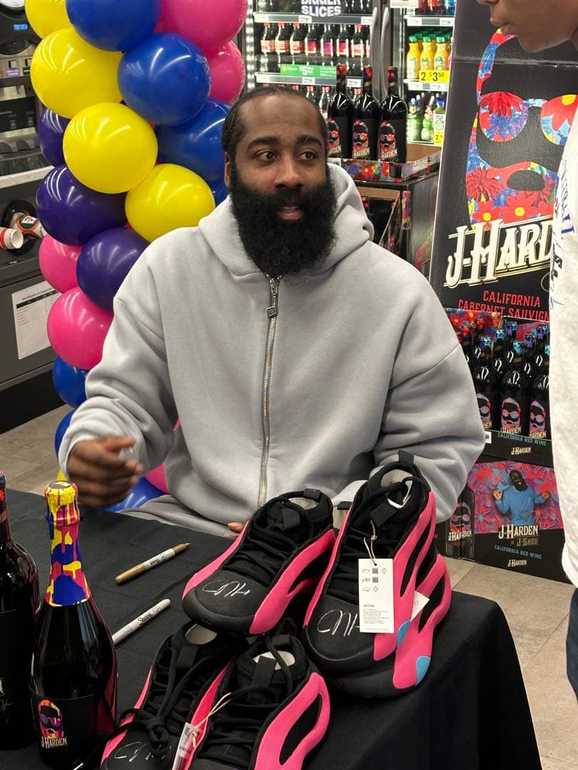 NBAジェームズ・ハーデン直筆サイン入りワイン　バスケ