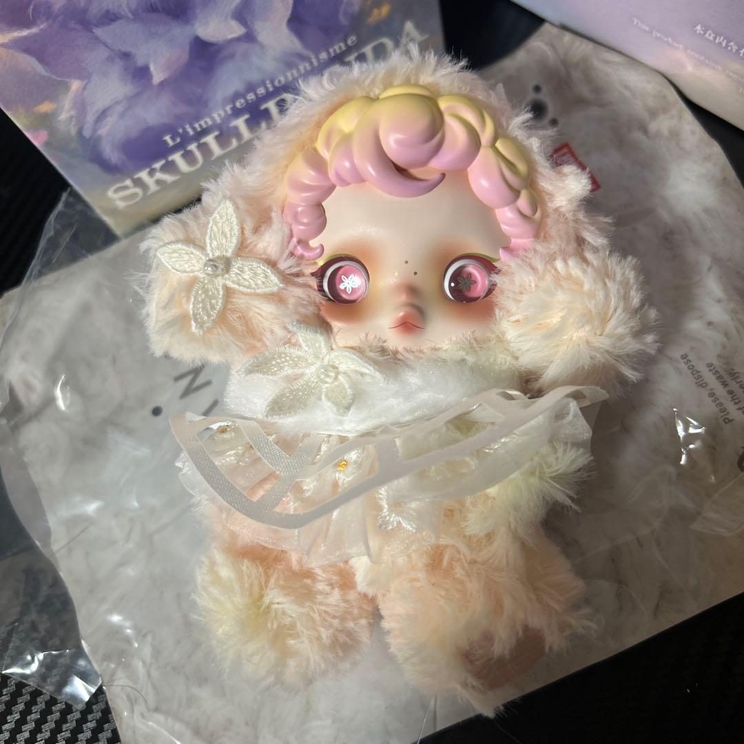 POPMART SKULLPANDA ぬいぐるみ