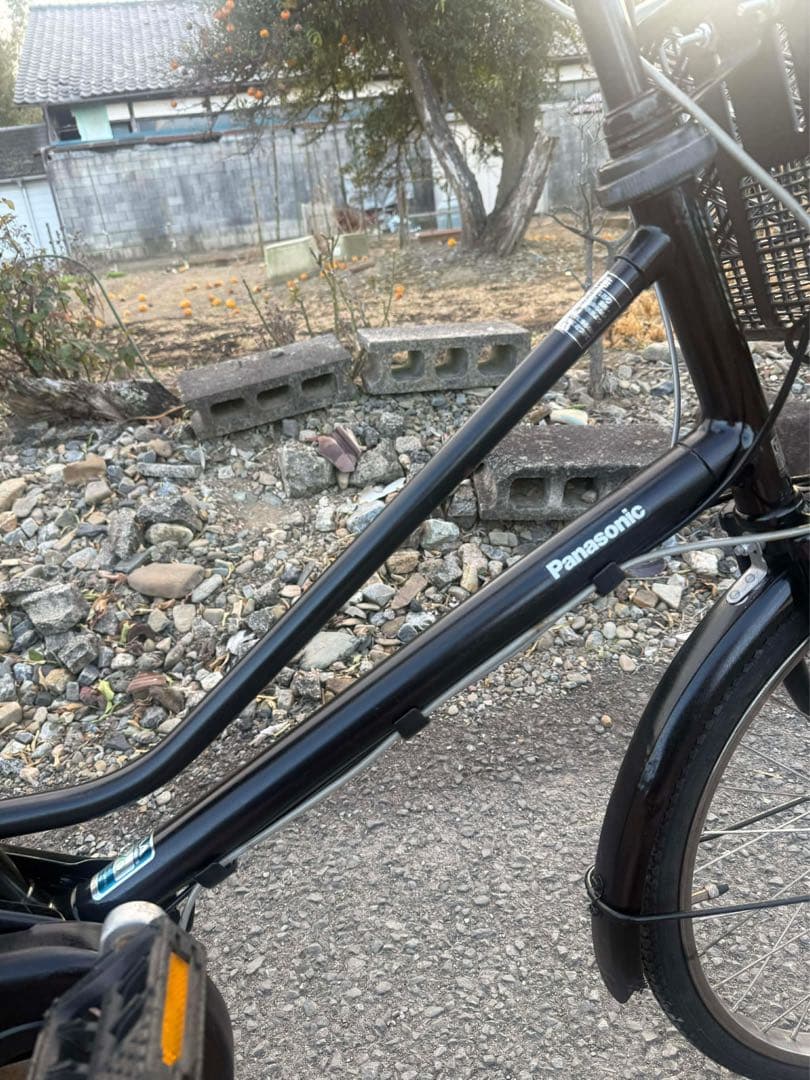 電動アシスト自転車 黒 バスケット付き
