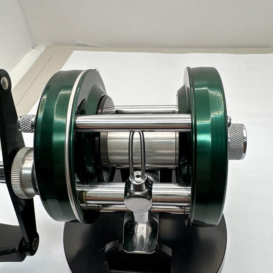 ABU Ambassadeur 5000D ベイトリール