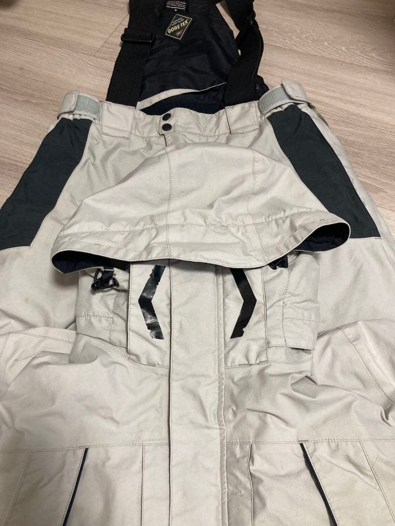 ダイワ ゴアテックス 防寒・防水ウェア DW-1301